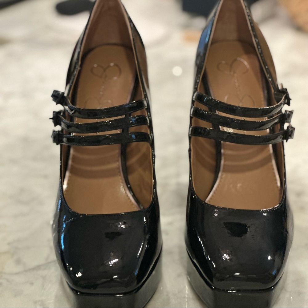 Jessica Simpson Black Patent Platform Mary Jane Pumps - Picture 9 of 10